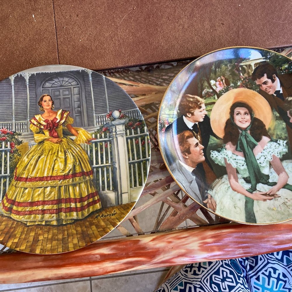 GONE WITH THE WIND PLATES SCARLETT & MELANIE EXCELLENT VINTAGE 8.5"